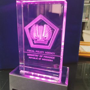 SOUVENIR CRYSTAL KN15103